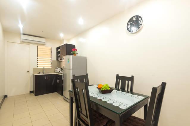 Strawberry Residences Себу Экстерьер фото