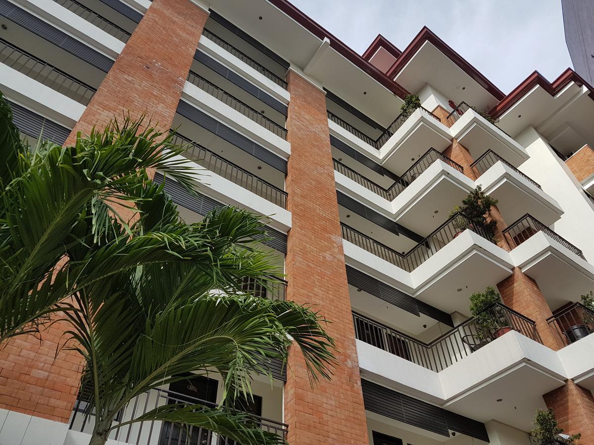 Strawberry Residences Себу Экстерьер фото